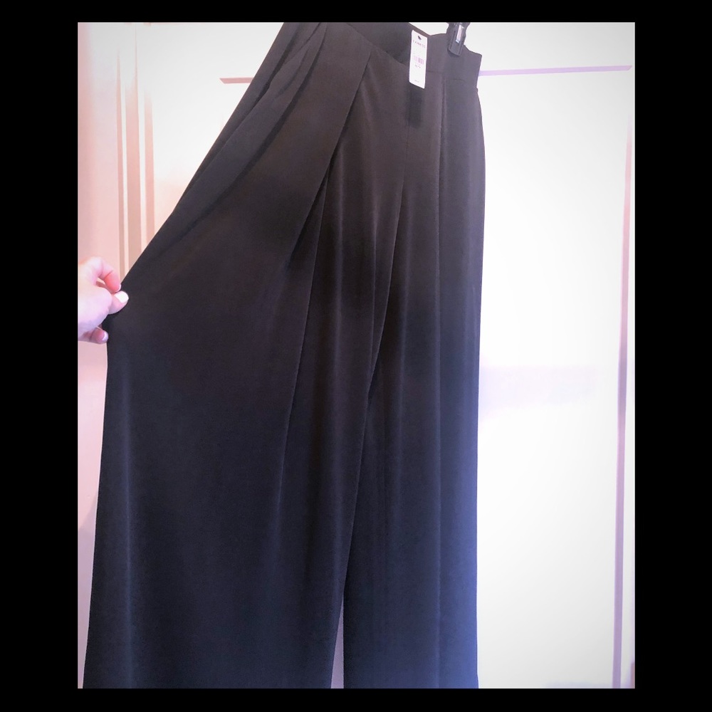 Black palazzo style pants -Express size Small